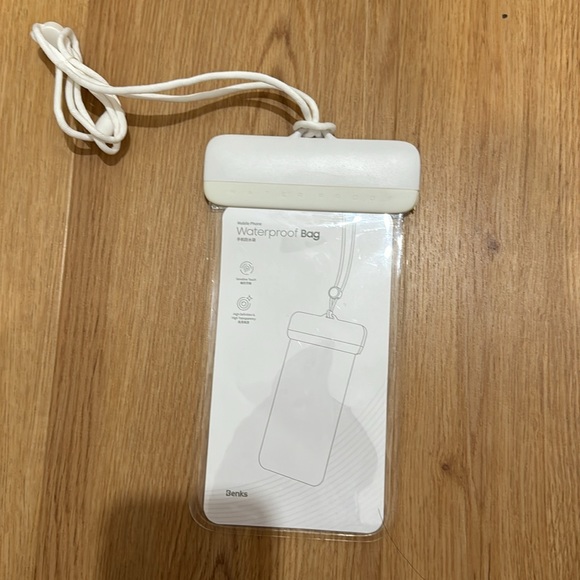 iPhone 14 Pro Max phone case - Picture 2 of 2